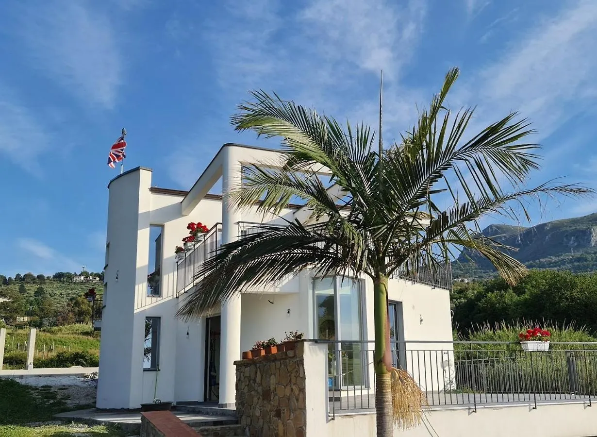 アックエドルチ Assabinirica Bed & Breakfast