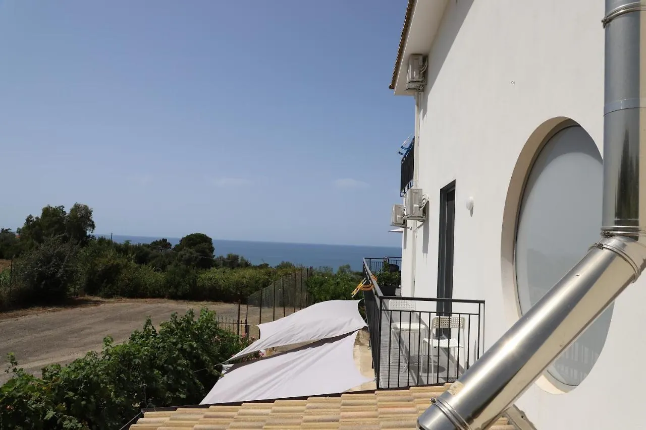 Bed and Breakfast Assabinirica Acquedolci 0*,  Italien
